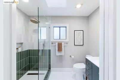 3046 Deakin St, Berkeley, CA 94705 - Photo 33