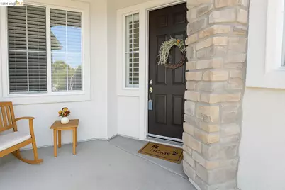 2072 Bridgeport Loop, Discovery Bay, CA 94505 - Photo 3