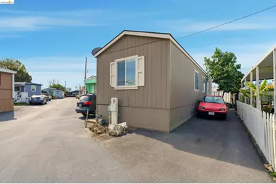 360 Grant Line Rd #SPC 18, Tracy, CA 95376 - Photo 7