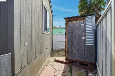 360 Grant Line Rd #SPC 18, Tracy, CA 95376 - Photo 31