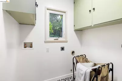 4715 Proctor Ave, Oakland, CA 94618 - Photo 13