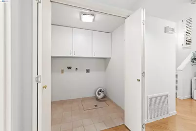 4636 Redwood Rd, Oakland, CA 94619 - Photo 37