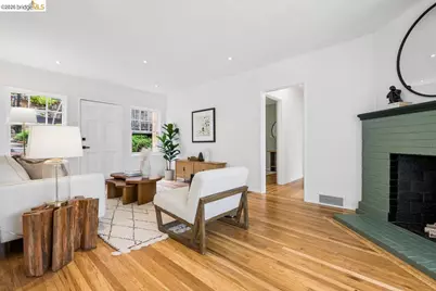 233 Capricorn Ave, Oakland, CA 94611 - Photo 5