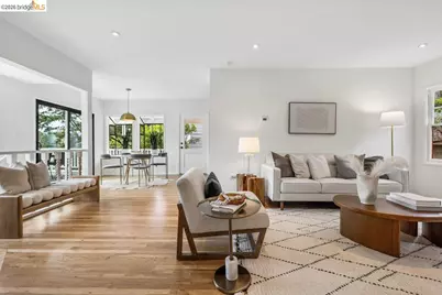 233 Capricorn Ave, Oakland, CA 94611 - Photo 7