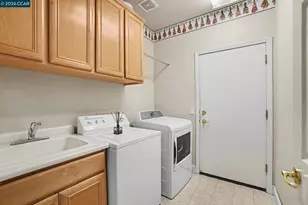 208 Summerset Dr, Brentwood, CA 94513 - Photo 17