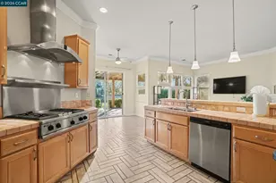 208 Summerset Dr, Brentwood, CA 94513 - Photo 11
