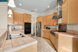 208 Summerset Dr, Brentwood, CA 94513 - Photo 13