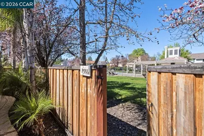 10005 Foxboro Cir, San Ramon, CA 94583 - Photo 39