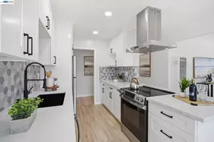 3136 Mission View Dr, Fremont, CA 94538 - Photo 11