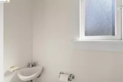 2962 Piedmont Ave, Berkeley, CA 94705 - Photo 45