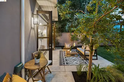 636 56th St, Oakland, CA 94609 - Photo 45