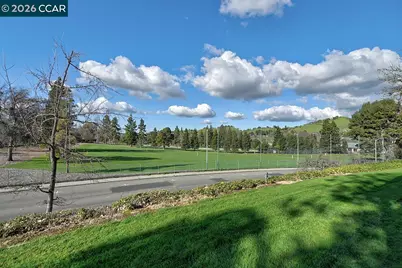 2724 Tice Creek Dr #2, Walnut Creek, CA 94595 - Photo 19