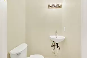 2170 104th Ave, Oakland, CA 94603 - Photo 29