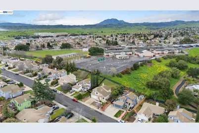 5136 Grass Valley Way, Antioch, CA 94531 - Photo 25