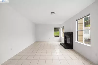 5136 Grass Valley Way, Antioch, CA 94531 - Photo 9