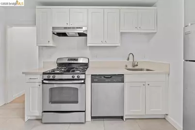 769 17th St, Oakland, CA 94612 - Photo 7