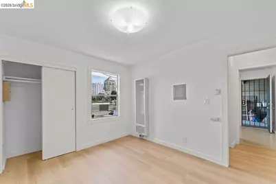 769 17th St, Oakland, CA 94612 - Photo 13