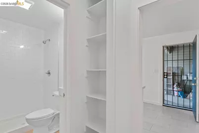 769 17th St, Oakland, CA 94612 - Photo 11
