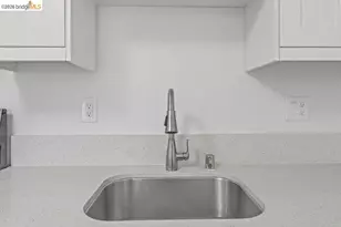 769 17th St, Oakland, CA 94612 - Photo 27