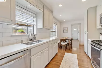 328 Walnut St, Stockton, CA 95204 - Photo 11