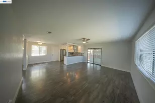 141 McKiernan Dr, Folsom, CA 95630 - Photo 13