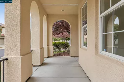 5700 Oakmont Dr, Richmond, CA 94806 - Photo 3