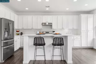 5700 Oakmont Dr, Richmond, CA 94806 - Photo 11