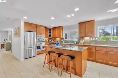 2070 Raven Rd, Pleasanton, CA 94566 - Photo 11