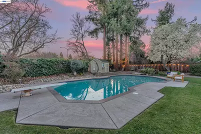 2070 Raven Rd, Pleasanton, CA 94566 - Photo 33