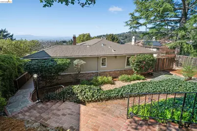 6411 Snake Road, Oakland, CA 94611 - Photo 7