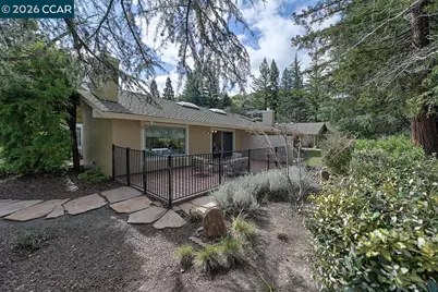 2717 Ptarmigan Dr #2, Walnut Creek, CA 94595 - Photo 13