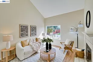 4691 Rousillon Ave, Fremont, CA 94555 - Photo 5