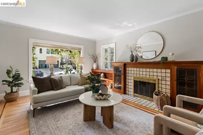 1066 Trestle Glen Rd, Oakland, CA 94610 - Photo 7