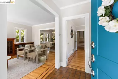 1066 Trestle Glen Rd, Oakland, CA 94610 - Photo 5