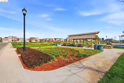 369 Parkfield Way, Oakley, CA 94561 - Photo 35