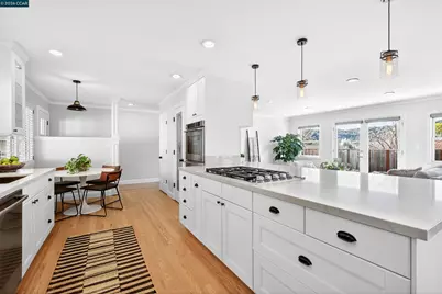 19 Lance Ct, Moraga, CA 94556 - Photo 9