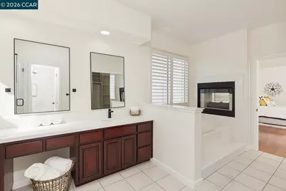 2042 Smith Ln, Concord, CA 94518 - Photo 25