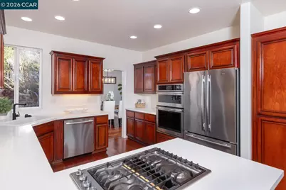 2042 Smith Ln, Concord, CA 94518 - Photo 13