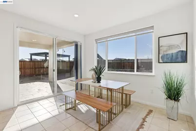 16172 Abernathy Ct, Lathrop, CA 95330 - Photo 11