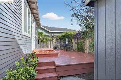 4030 Lusk St, Oakland, CA 94608 - Photo 27