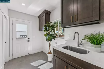 3017 Madeline St, Oakland, CA 94602 - Photo 13