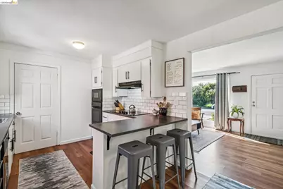 712 40th St, Richmond, CA 94805 - Photo 9