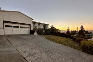 325 Landfair Ave, San Mateo, CA 94403 - Photo 1