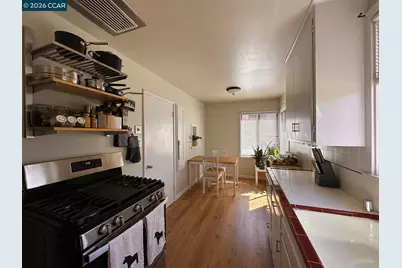 325 Landfair Ave, San Mateo, CA 94403 - Photo 9