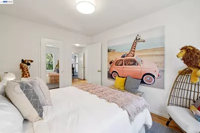4539 Elinora Avenue, Oakland, CA 94619 - Photo 33