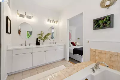 4539 Elinora Avenue, Oakland, CA 94619 - Photo 23