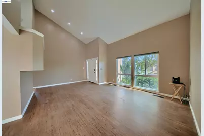 1425 Forest Dr, Turlock, CA 95380 - Photo 5