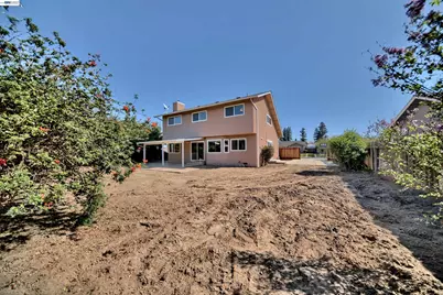 1425 Forest Dr, Turlock, CA 95380 - Photo 37