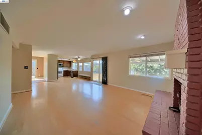 1425 Forest Dr, Turlock, CA 95380 - Photo 7