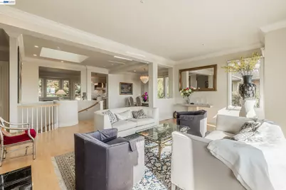 51 Seminary Cove Dr, Mill Valley, CA 94941 - Photo 9